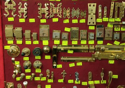 CABINET FITTINGS